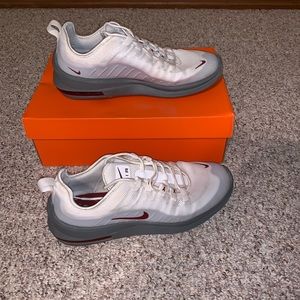 Nike air max axis
